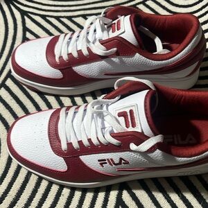 Fila size 10 like new, closet, clean out sale